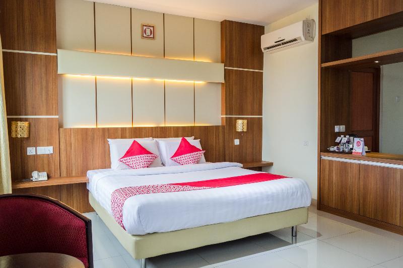 โรงแรมอาเวียรี Batam ภายนอก รูปภาพ